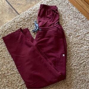 Figs maternity scrub pants